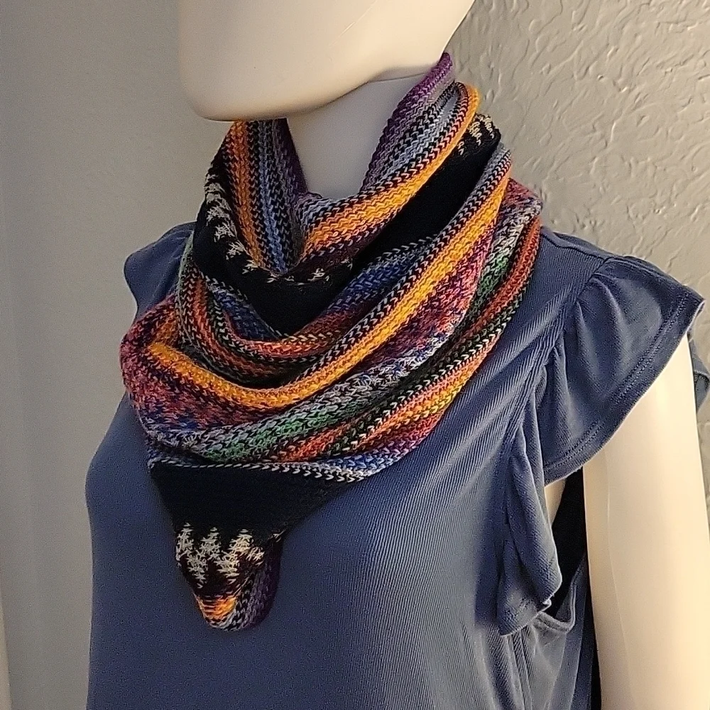 RED CAMEL Knit Rainbow Infinity Cowl Scarf - Picture 2 of 6